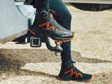 BOTA PARA HIKING DE HOMBRE BRYCE 2492 NEGRO CON NARANJA - DISCOVERY EXPEDITION